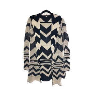 🌸Small black and cream hooded cardigan.